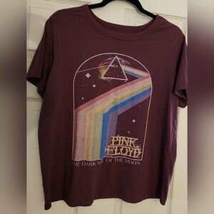 Pink Floyd Short Sleeve Tee in Maroon with Multicolor Prism Graphic